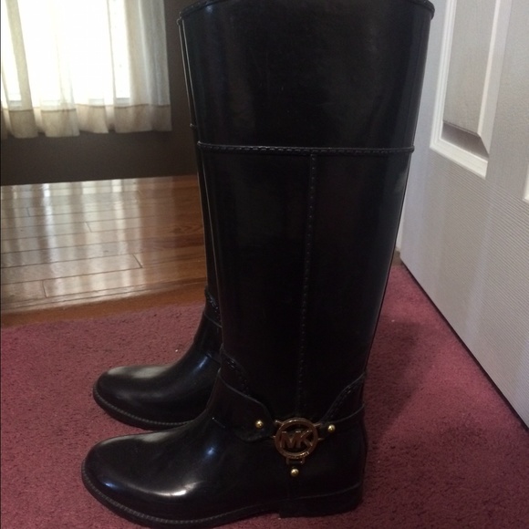Black michael kors rain boots