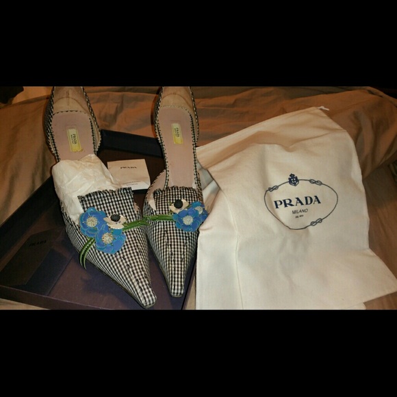 *ALL OFFERS CONSIDERED!!*AUTHENTIC PRADA SHOES* - Picture 1 of 4