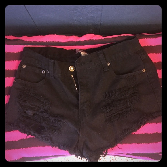 FOREVER 21 High waisted shorts!
