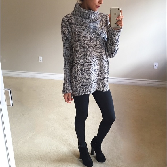 • SOLD • Blue/Grey Marbled Turtleneck Sweater - Picture 2 of 4