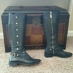 MICHAEL KORS BOOTS only listed for 2 days