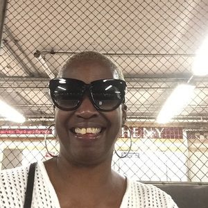 Meet your Posher, Nannette