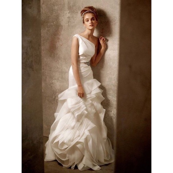 White by Vera Wang Wedding Gown