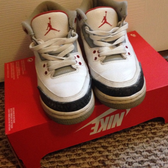 Retro Jordan 3s👟 - Picture 2 of 4