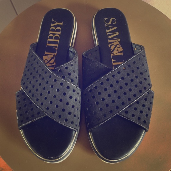 CLEARING OUT SALE Sam & Libby Criss Cross Sandals