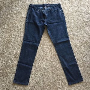 Dark wash skinny jeans