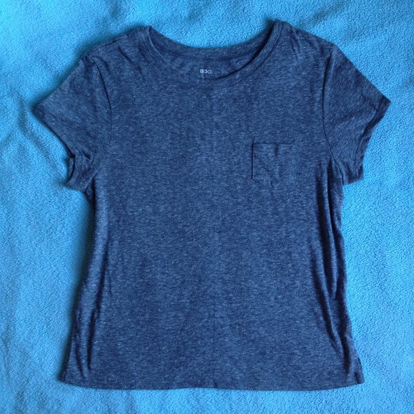 NWOT BDG Gray Shrunken Cropped Pocket Tee Shirt - Picture 2 of 4