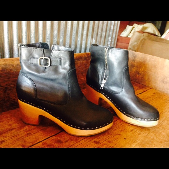 Steve Madden booties