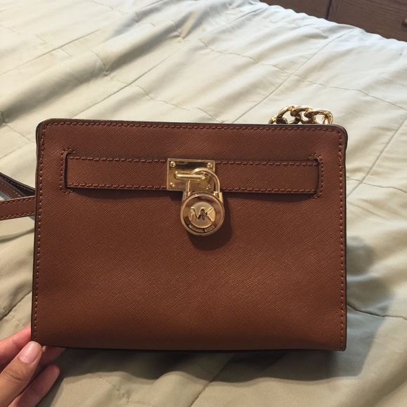 Small authentic Michael Kors cross body