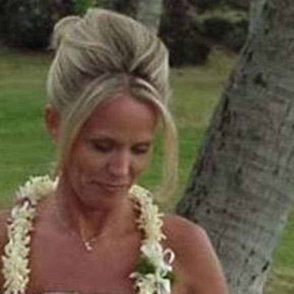 Meet your Posher, Cynthia - Picture 2 of 2