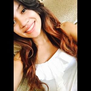 Meet your Posher, Julissa