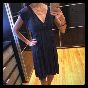 Max Studio Heather Navy Short Sleeve Vneck Dress