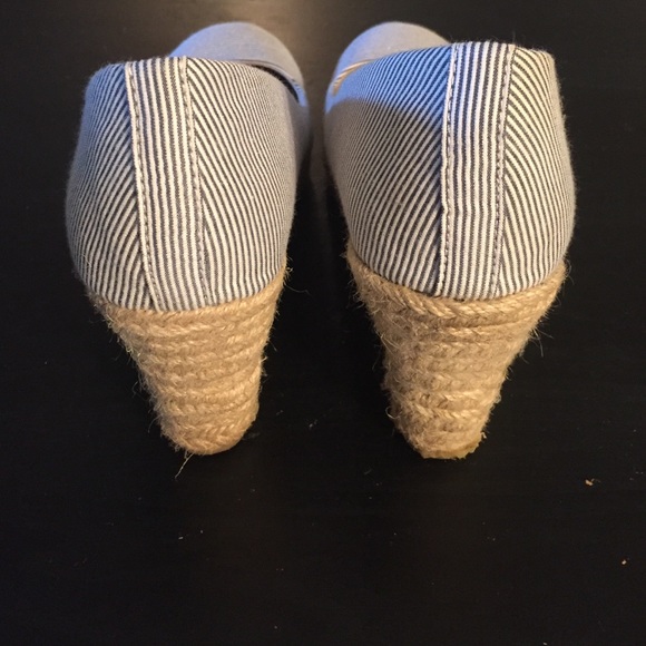 Blue striped Gap Wedges - Picture 3 of 4