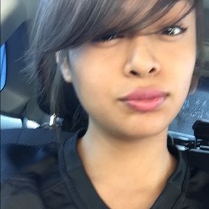 Meet your Posher, Daniela