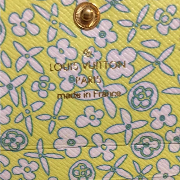 How to authenticate Louis Vuitton wallets - Picture 3 of 4