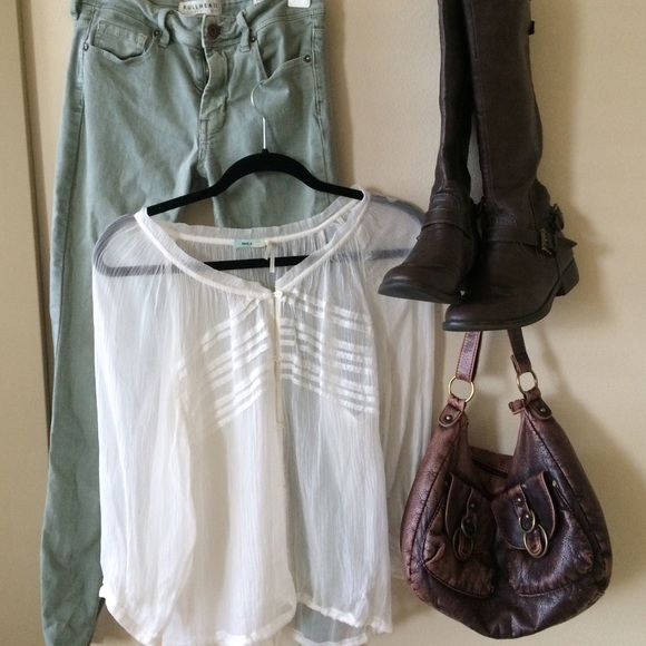 Kimchi Blue . Ivory Blouse