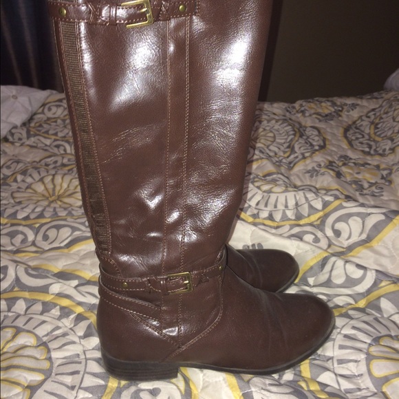 Brown leather boots.