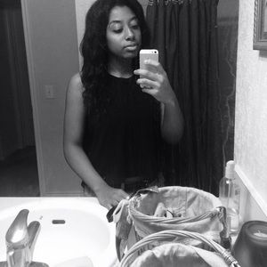 Meet your Posher, Tyrena