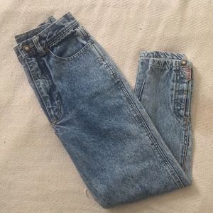 High Waisted Jeans
