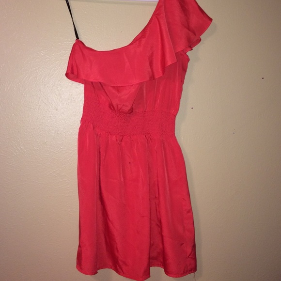 Off the shoulder dress - Picture 1 of 1