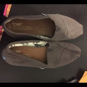 Grey TOMS