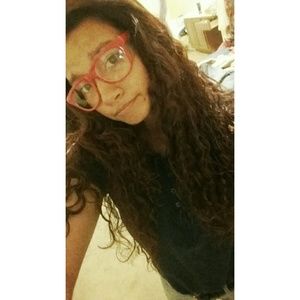 Meet your Posher, Michele