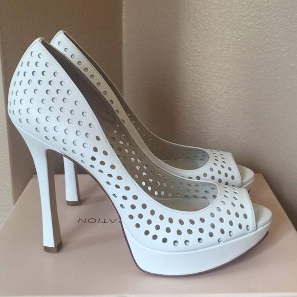 BNWB- BCBG white platform pumps - Picture 2 of 3