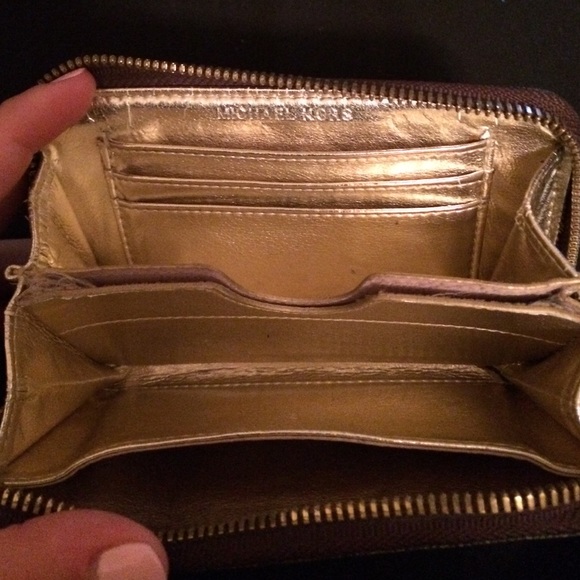 MK Wallet - Picture 2 of 2