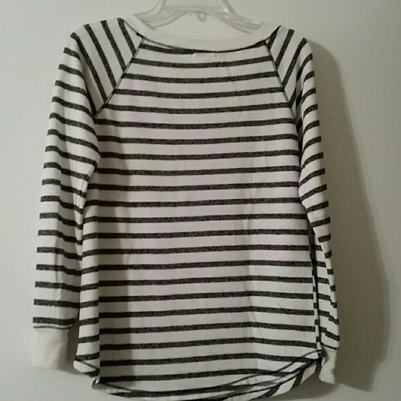 Final markdown Cream and black stripped top - Picture 4 of 4