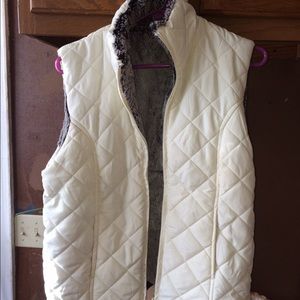 Women's puffer vest