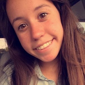 Meet your Posher, Isabella