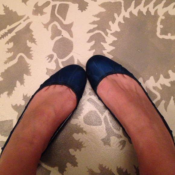 Banana Republic flats