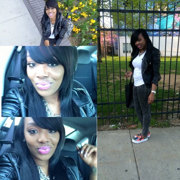 Meet your Posher, Sierra - Picture 2 of 3