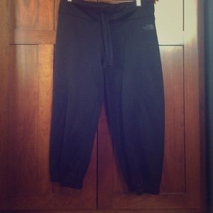 Cropped sweatpants