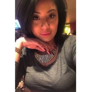 Meet your Posher, Alyssa