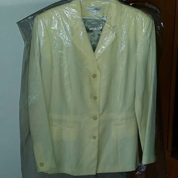Barami Jacket, - Picture 1 of 3