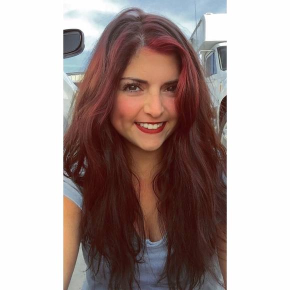 Meet your Posher, Ashlyn