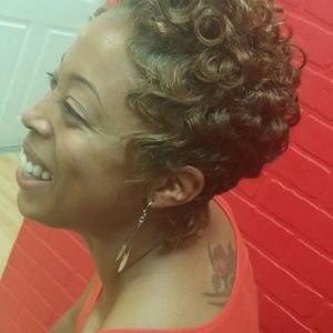 Meet your Posher, Latoya