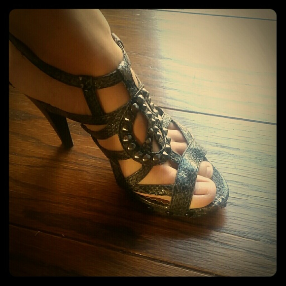 Not rated heels