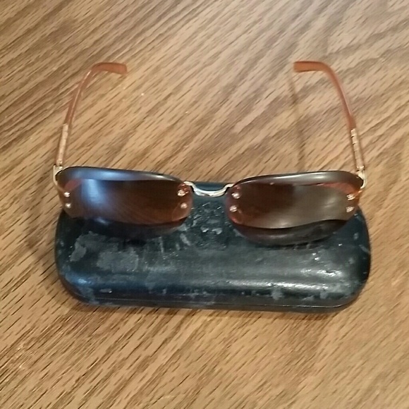 DEAL OF THE DAY Versace Auth sunglasses