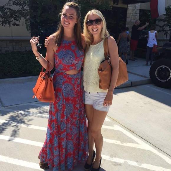 Meet your Posher, Veronica - Picture 1 of 1