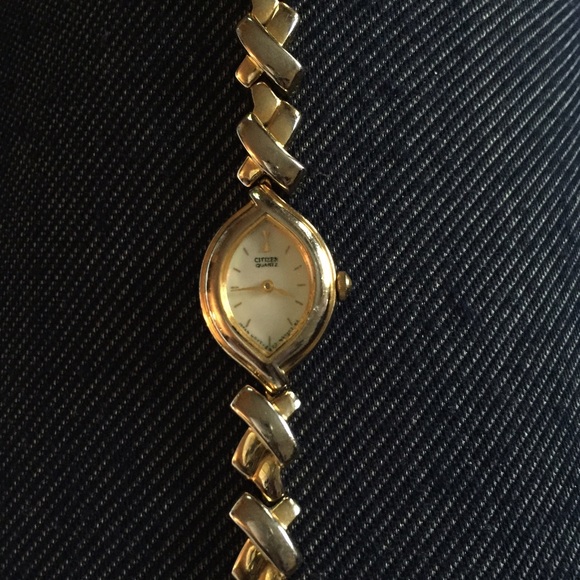 ANTIQUE CLASSIC "CITIZENS" QUARTZ WATCH - Picture 1 of 4