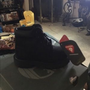 Toddler black timberland size 5