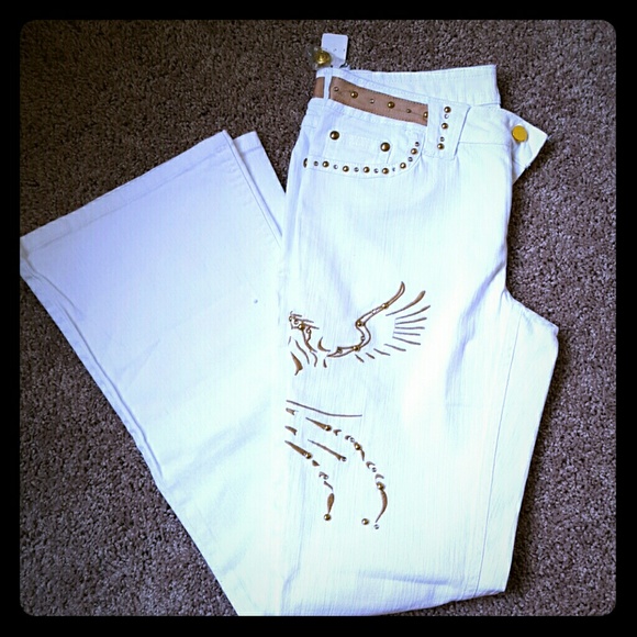 white jeans