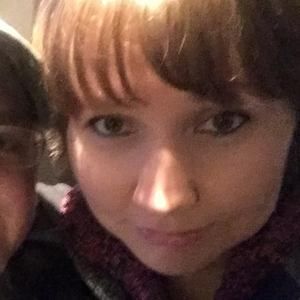 Meet your Posher, Chrystal