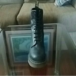 Doc Martens 8eye Boots