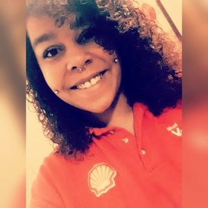 Meet your Posher, Delia