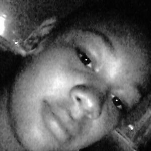 Meet your Posher, Joelle