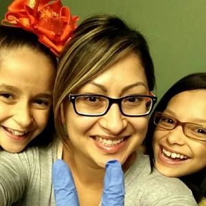 Meet your Posher, Reyna