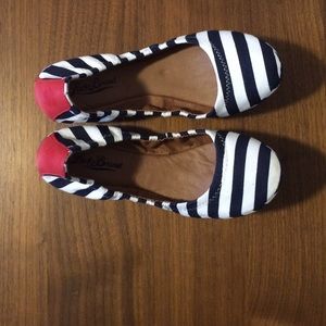 Lucky brand flats